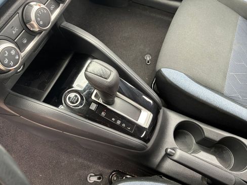 Used 2025 Nissan Versa SV FWD image 34
