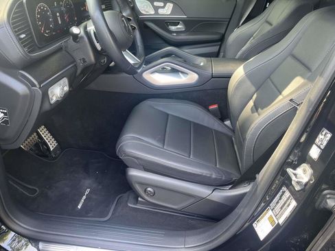 Used 2025 Mercedes-Benz GLS 450 4MATIC image 16