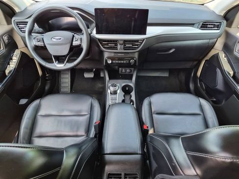 Used 2024 Ford Escape Platinum AWD/4WD image 17