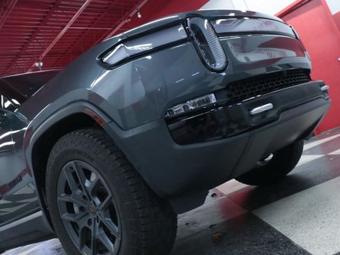 Used 2024 Rivian R1S Adventure Dual AWD/4WD image 32
