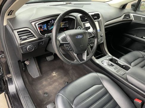 Used 2019 Ford Fusion SEL FWD image 13
