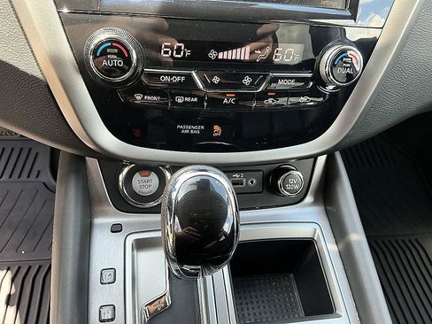 Certified 2024 Nissan Murano SV AWD/4WD image 18