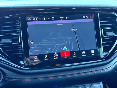 Used 2025 Dodge Durango GT image 33