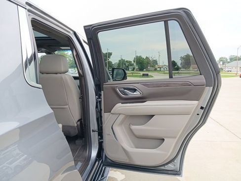 Certified 2022 Chevrolet Tahoe LT w/ LT Signature Package AWD/4WD image 24