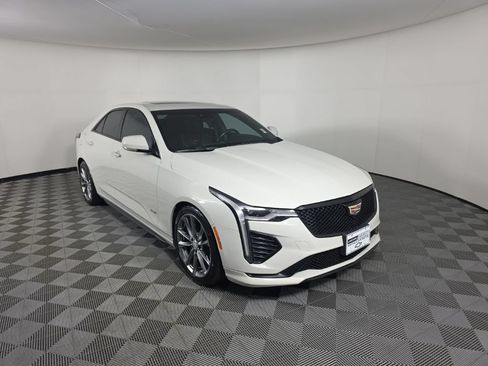Used 2021 Cadillac CT4 V w/ Technology Package RWD image 7
