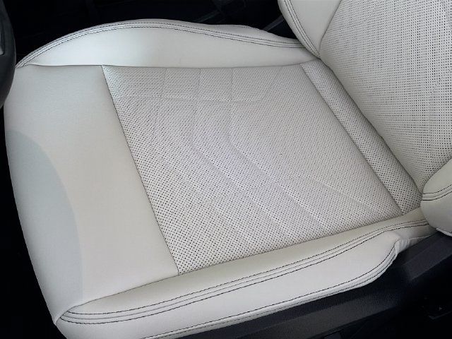Used 2026 BMW X1 xDrive28i w/ Technology Package AWD/4WD image 19