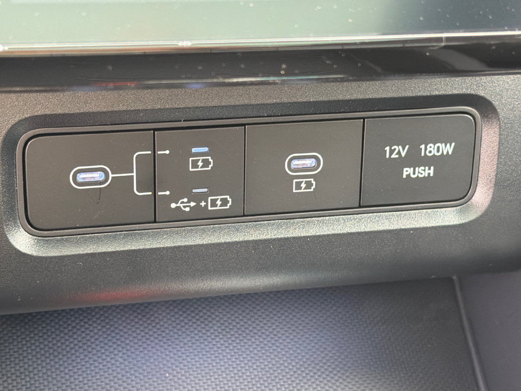 New 2026 Hyundai Tucson Limited AWD/4WD image 32
