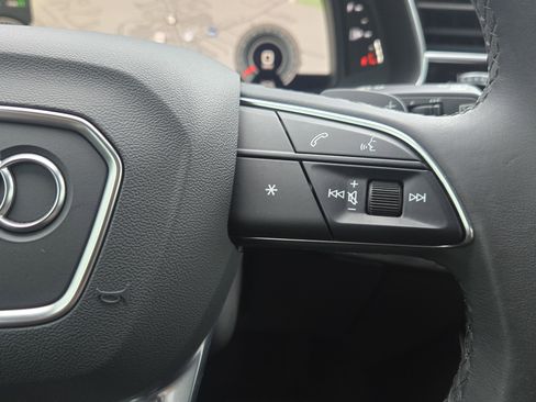 Used 2021 Audi Q7 2.0T Premium Plus w/ Premium Plus Package image 30