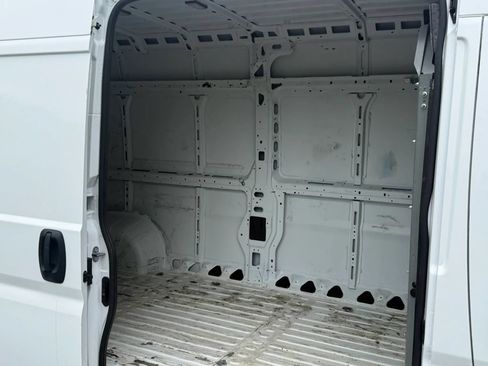 Used 2017 RAM ProMaster 3500 FWD image 24