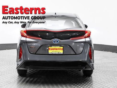 Used 2021 Toyota Prius Prime LE FWD image 6