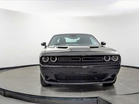 Used 2023 Dodge Challenger SXT image 12