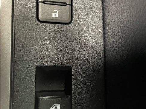 Used 2019 Toyota Tacoma TRD Off-Road AWD/4WD image 42