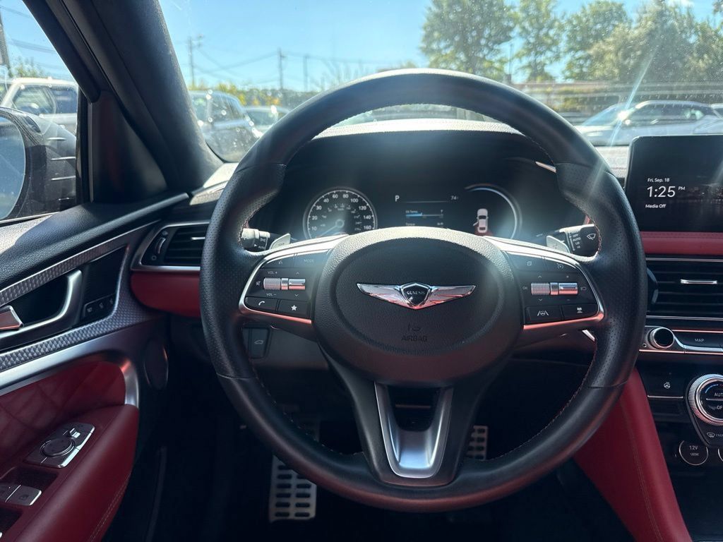 Used 2022 Genesis G70 3.3T Launch Edition RWD image 23
