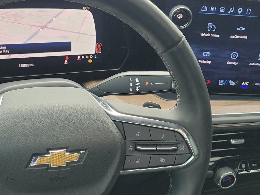 Used 2025 Chevrolet Tahoe High Country AWD/4WD image 20