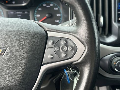 Used 2022 Chevrolet Colorado LT w/ Fleet Safety Package image 21