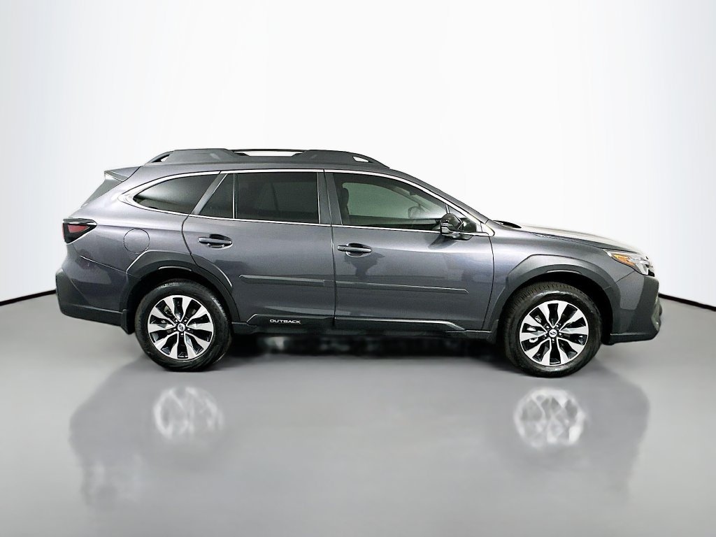 Used 2025 Subaru Outback Limited w/ Popular Package #2 AWD/4WD image 4