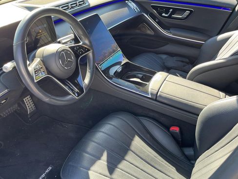 Used 2023 Mercedes-Benz S 500 4MATIC image 3