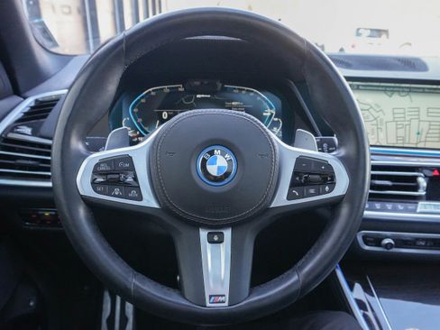 Used 2023 BMW X5 xDrive45e w/ Executive Package image 13