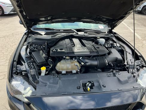 Used 2018 Ford Mustang GT Premium w/ Black Accent Package RWD image 22