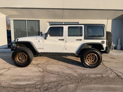Used 2016 Jeep Wrangler Unlimited Sport w/ Quick Order Package 24S image 4