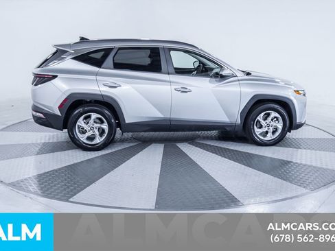 Used 2025 Toyota RAV4 XLE image 11