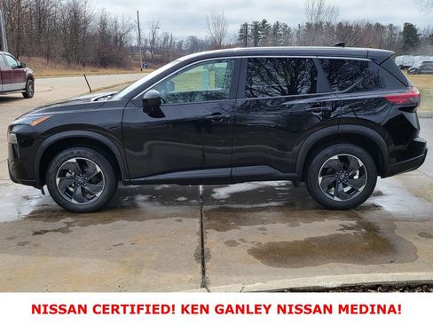 Certified 2025 Nissan Rogue SV image 6