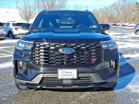 Used 2025 Ford Explorer ST image 5