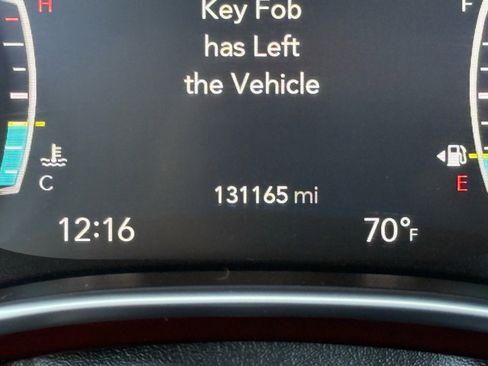 Used 2017 Chrysler Pacifica Limited w/ Advanced Safetytec Group image 19