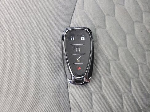 Used 2019 Chevrolet Equinox LT AWD/4WD image 32