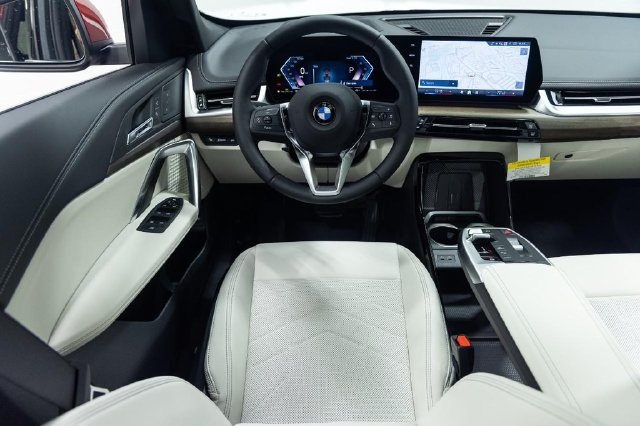 New 2027 BMW X1 xDrive28i AWD/4WD image 4