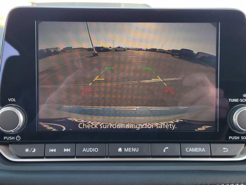 Used 2026 Nissan Rogue SV FWD image 12