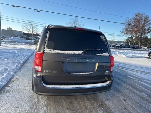 Used 2017 Dodge Grand Caravan GT image 6