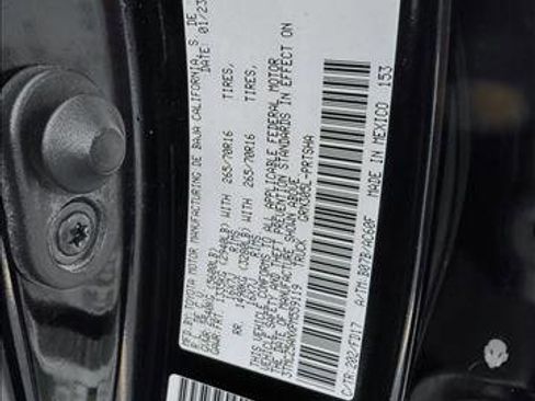 Certified 2023 Toyota Tacoma TRD Off-Road AWD/4WD image 21