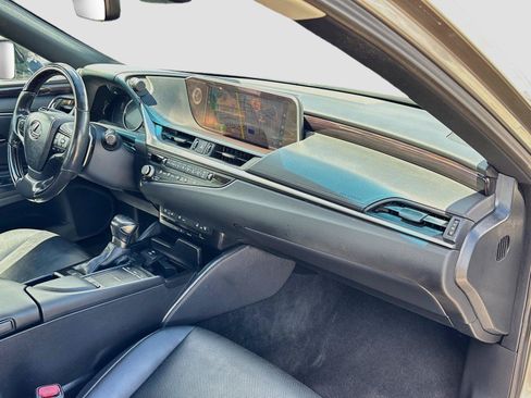 Used 2021 Lexus ES 250 w/ Premium Package AWD/4WD image 30