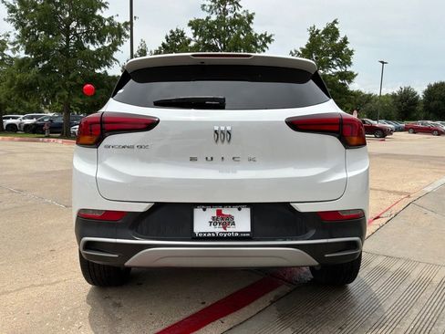 Used 2025 Buick Encore GX Preferred FWD image 7