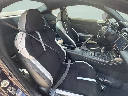 Used 2025 Subaru BRZ Limited RWD image 11