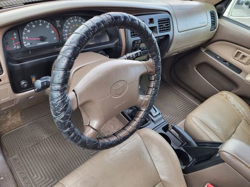 Used 1999 Toyota 4Runner Limited image 17