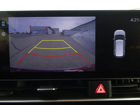 Used 2025 Kia Carnival image 16