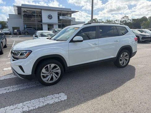 Certified 2023 Volkswagen Atlas SE w/ Panoramic Sunroof Package image 17