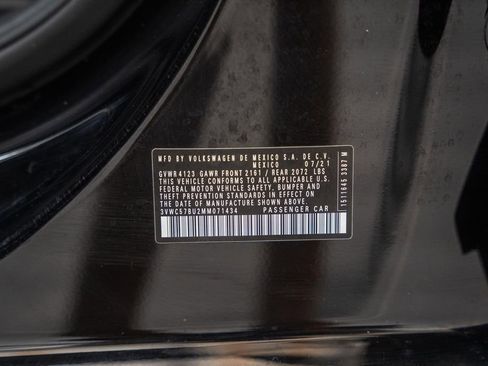 Used 2021 Volkswagen Jetta SE w/ SE Cold Weather Package FWD image 38