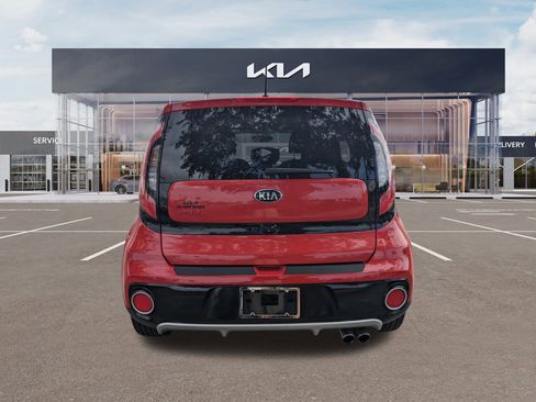 Certified 2017 Kia Soul ! w/ Tech Package image 5
