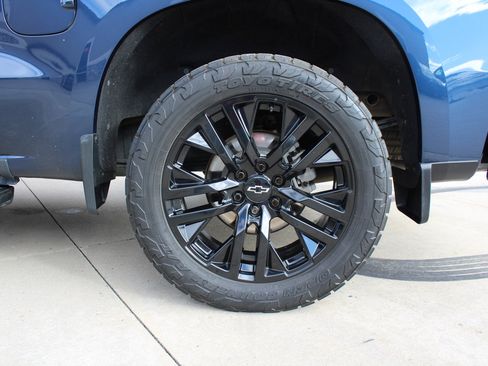 Used 2022 Chevrolet Silverado 1500 High Country w/ High Country Premium Package image 38