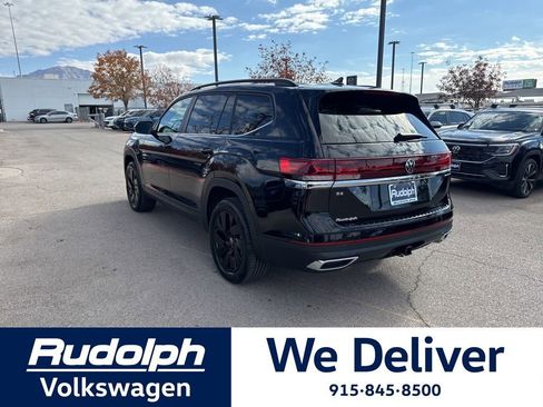 New 2026 Volkswagen Atlas SE image 3