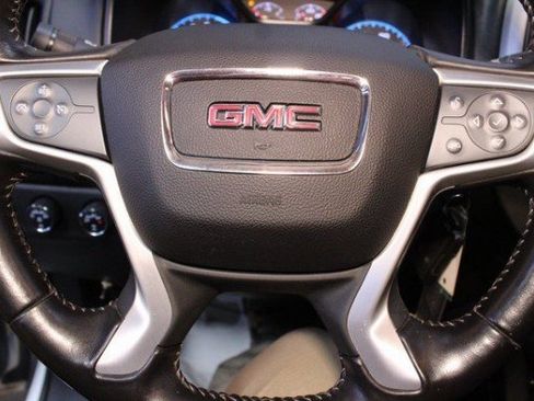 Used 2019 GMC Canyon SLE image 20