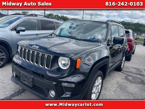 Used 2021 Jeep Renegade Latitude w/ Sun & Sound Group image 1