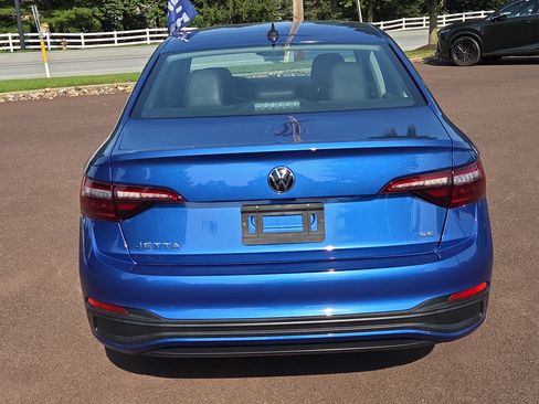 Used 2022 Volkswagen Jetta SE FWD image 4