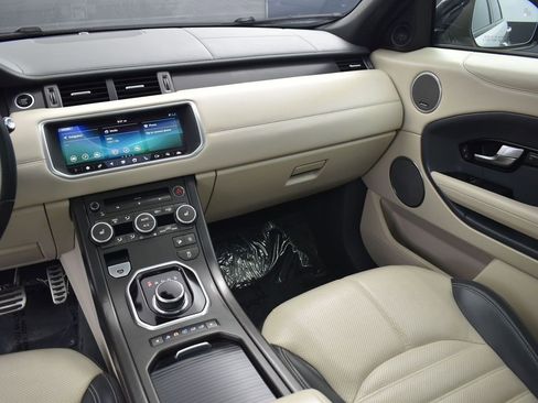 Used 2019 Land Rover Range Rover Evoque HSE Dynamic image 7