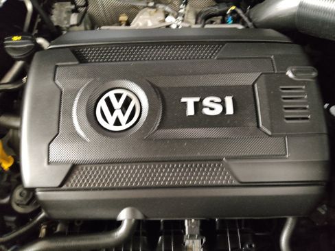 Used 2021 Volkswagen Atlas SE image 30