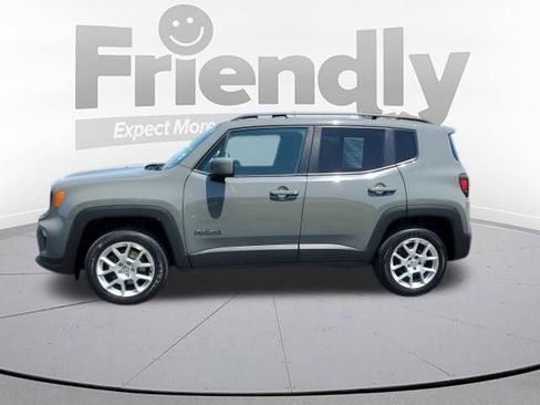 Used 2021 Jeep Renegade Latitude w/ Convenience Group AWD/4WD image 2