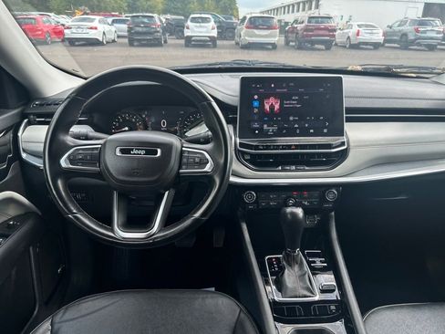 Used 2022 Jeep Compass Limited w/ Sun and Sound Group image 19